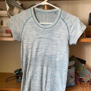 lulu lemon top